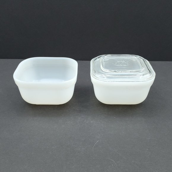 Fire King White Milk Glass Small Refrigerator Dishes Glass Lid - Picture 1 of 11